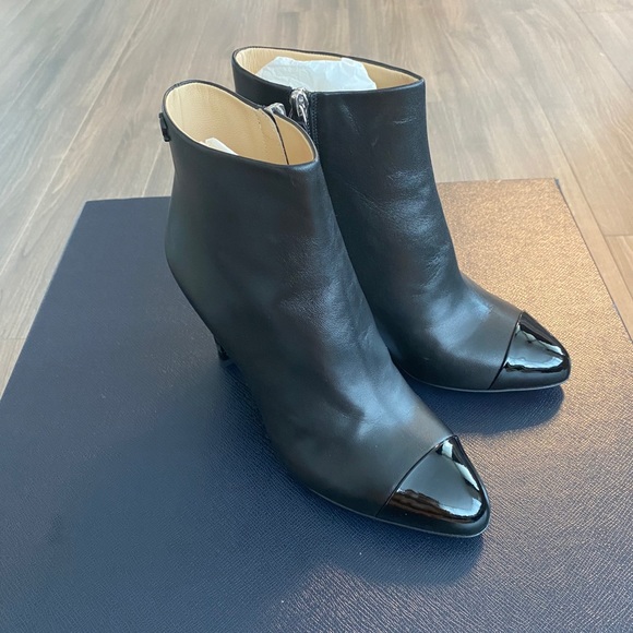 Chanel booties - Picture 2 of 11